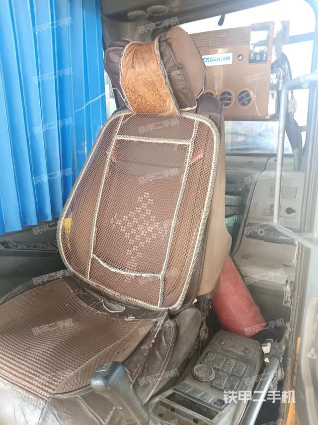 驾驶室整体（整机外观）