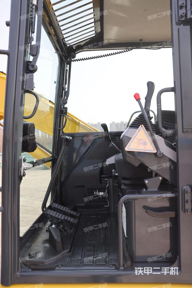 发动机整体俯视（整机外观）