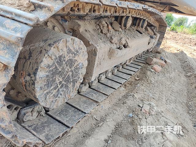 单侧履带整体（整机外观）