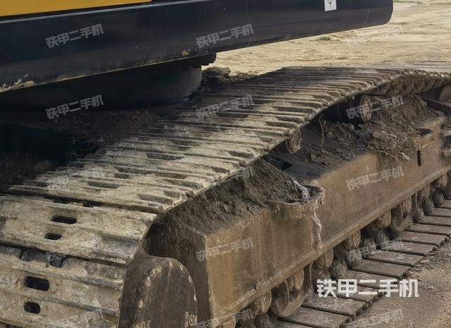 单侧履带整体（整机外观）