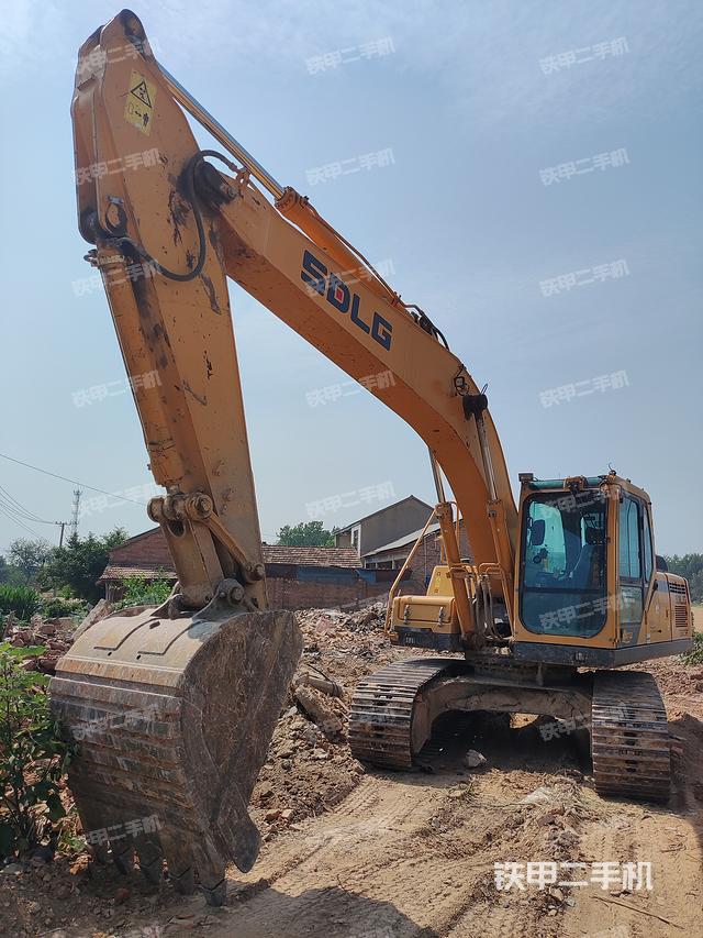 山東臨工E6205F挖掘機(jī)