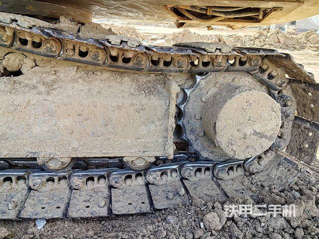 单侧履带整体（整机外观）