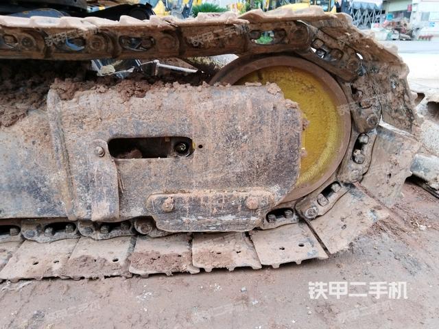 左導(dǎo)向輪（行走機(jī)構(gòu)）