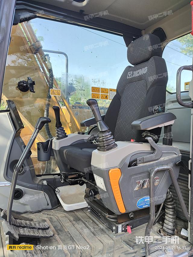 驾驶室整体（整机外观）