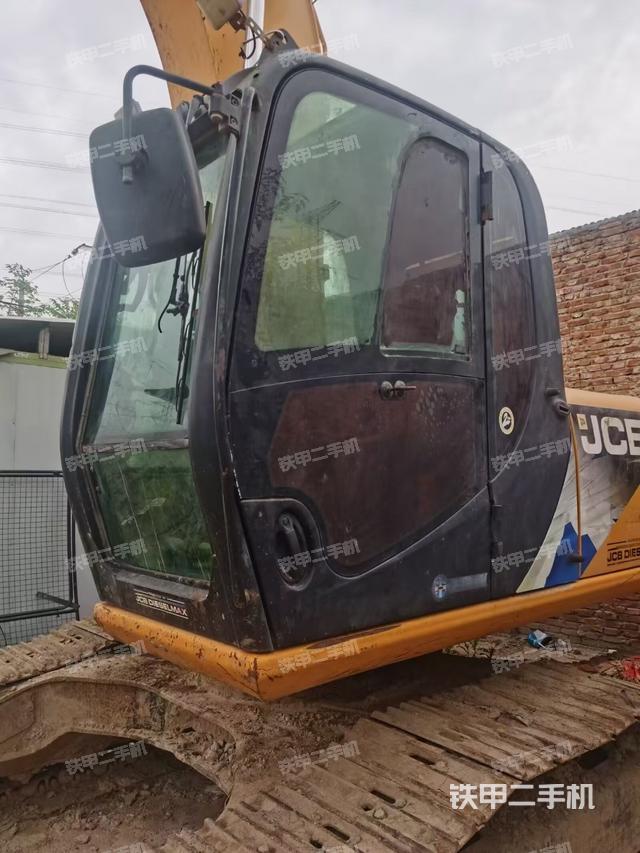 驾驶室整体（整机外观）