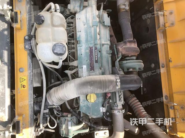 发动机整体俯视（整机外观）