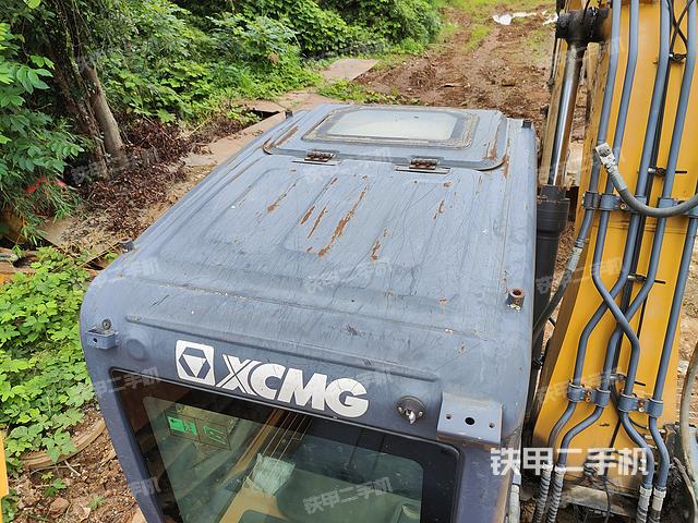 驾驶室顶部（整机外观）