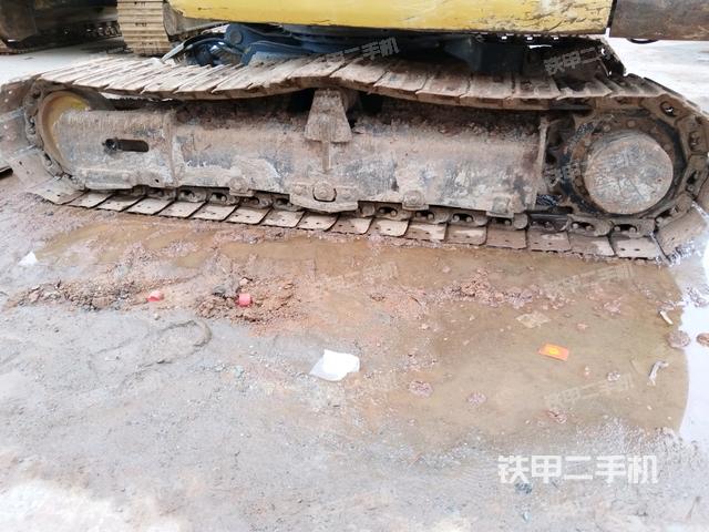 右側(cè)履帶整體?（行走機(jī)構(gòu)）