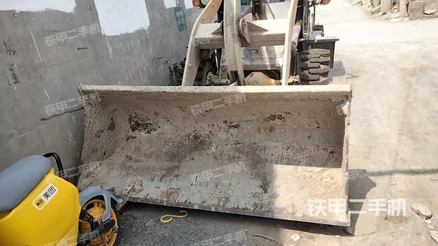 工作装置整体（整机外观及大件）