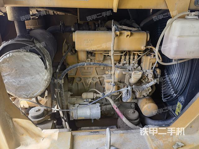 发动机整体俯视（整机外观）