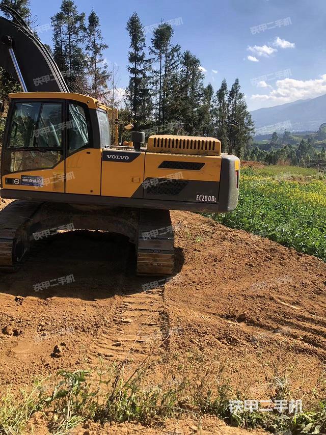 整机右后45°（整机外观）