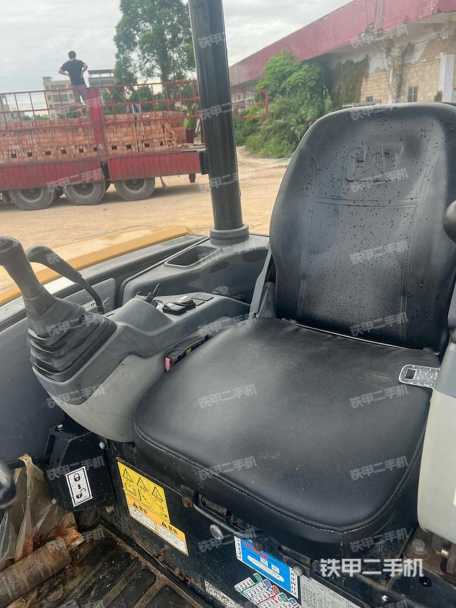 驾驶室整体（整机外观）