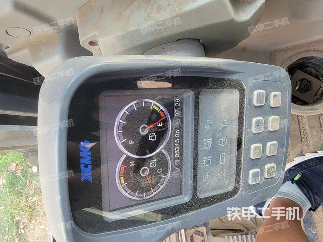 驾驶室整体（整机外观）