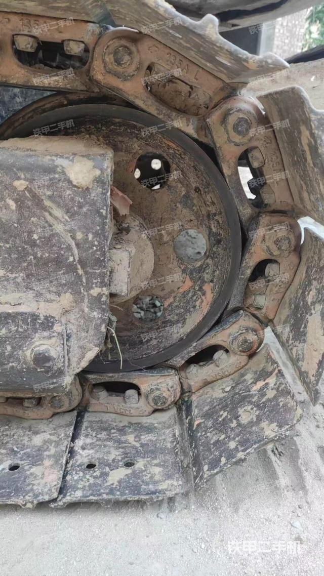 单侧履带整体（整机外观）