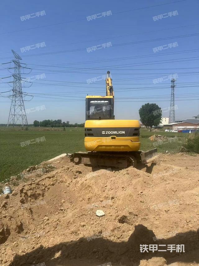 单侧履带整体（整机外观）