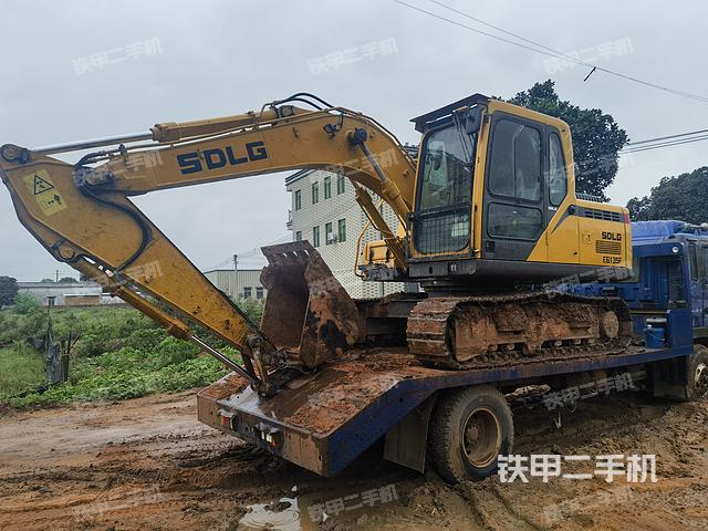 山东临工E6135F挖掘机