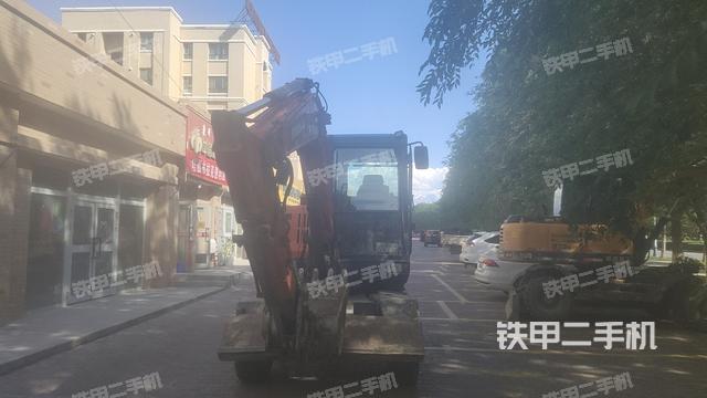 单侧履带整体（整机外观）