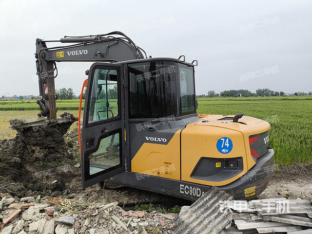 整机右后45°（整机外观）