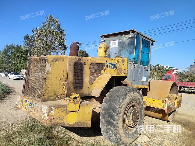 整机右后45°（设备外观及核心部件）