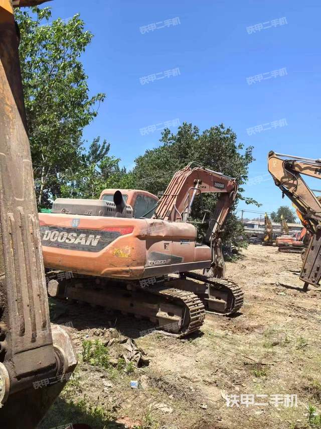 整机右后45°（整机外观）