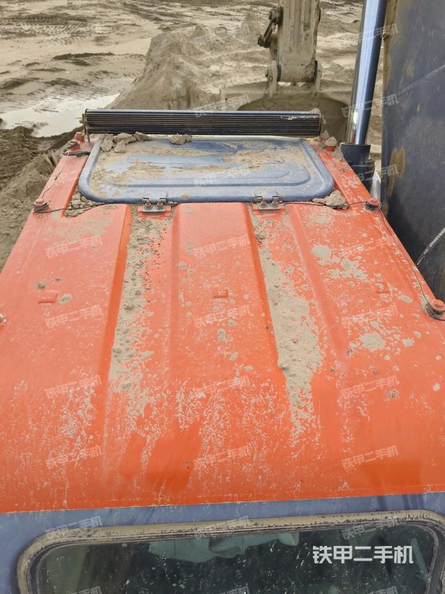 驾驶室顶部俯视（上车部件）