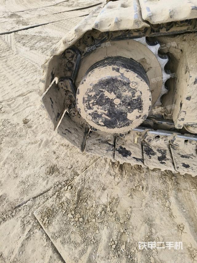 右侧行走马达盖板（行走机构）