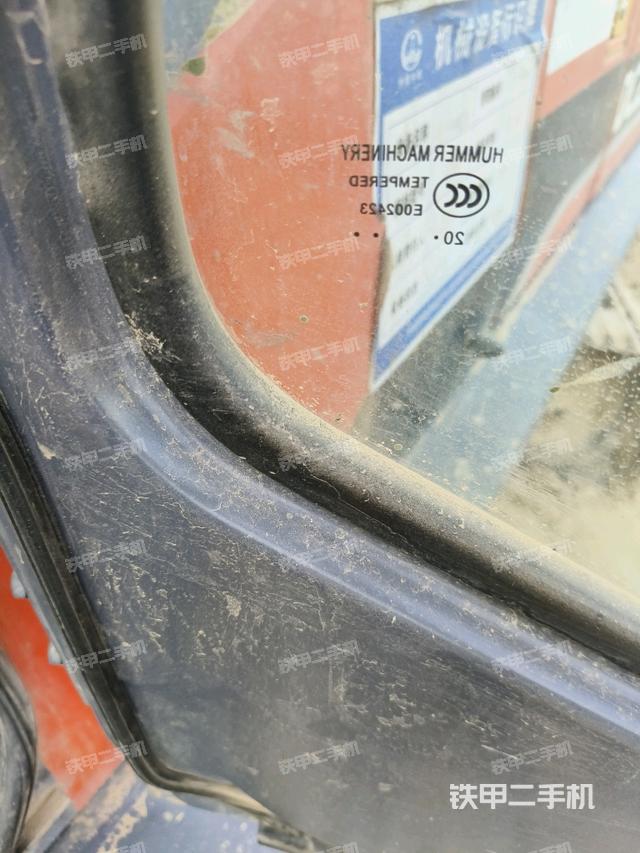 左后方玻璃角标（驾驶室部分）