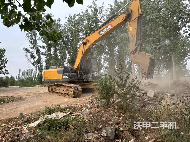 驾驶室顶部（整机外观）