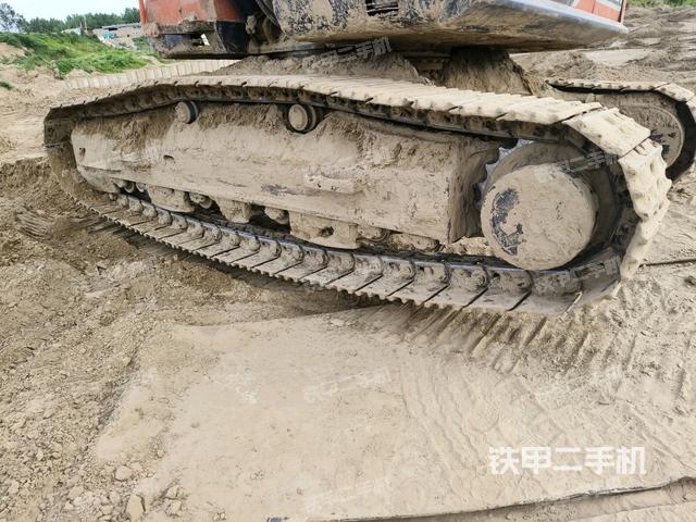 左侧履带整体 （行走机构）