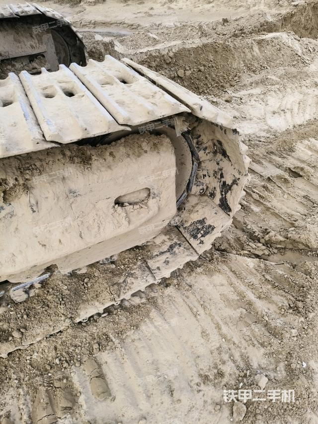 右侧履带整体（行走机构）