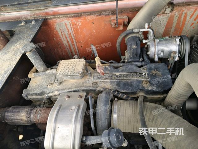 发动机室（上车部件）