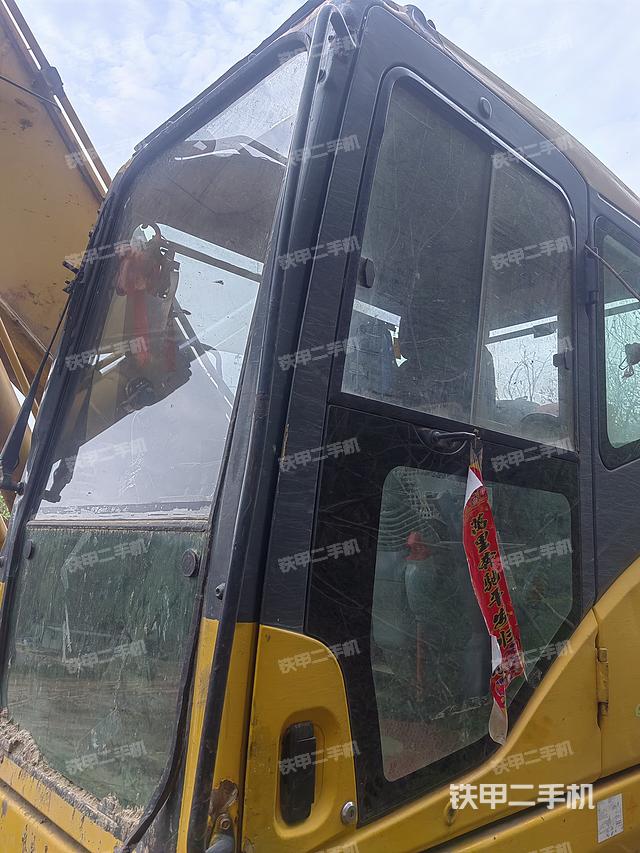 驾驶室整体（整机外观）