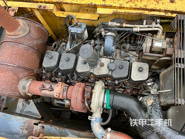 发动机整体俯视（整机外观）