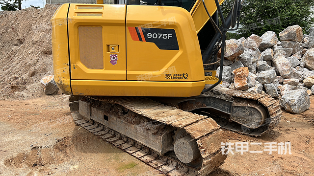 单侧履带整体（整机外观）