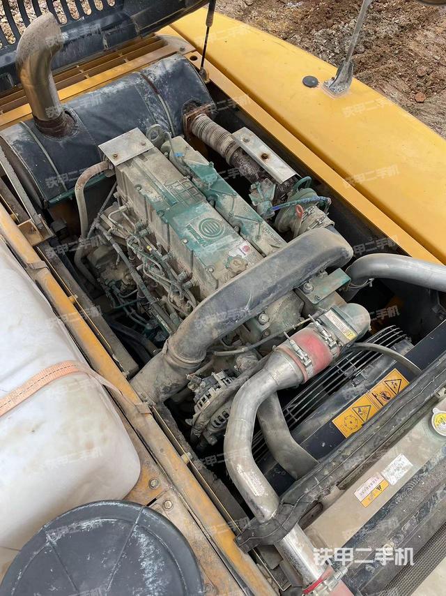 发动机整体俯视（整机外观）