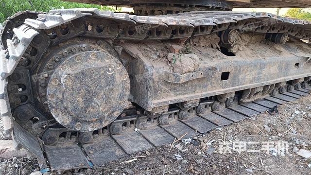 单侧履带整体（整机外观）