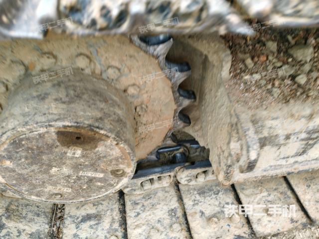 右驅(qū)動(dòng)輪（行走機(jī)構(gòu)）