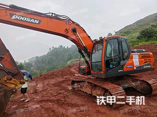 重庆斗山DX215-9C挖掘机实拍图片