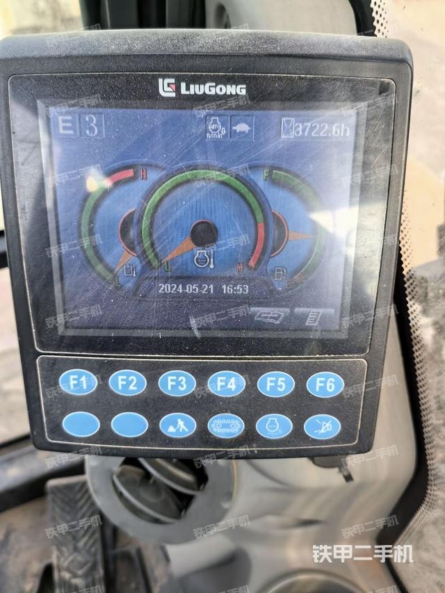 驾驶室整体（整机外观）