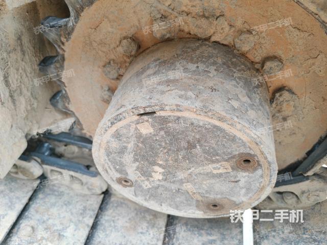 左驅(qū)動(dòng)輪（行走機(jī)構(gòu)）