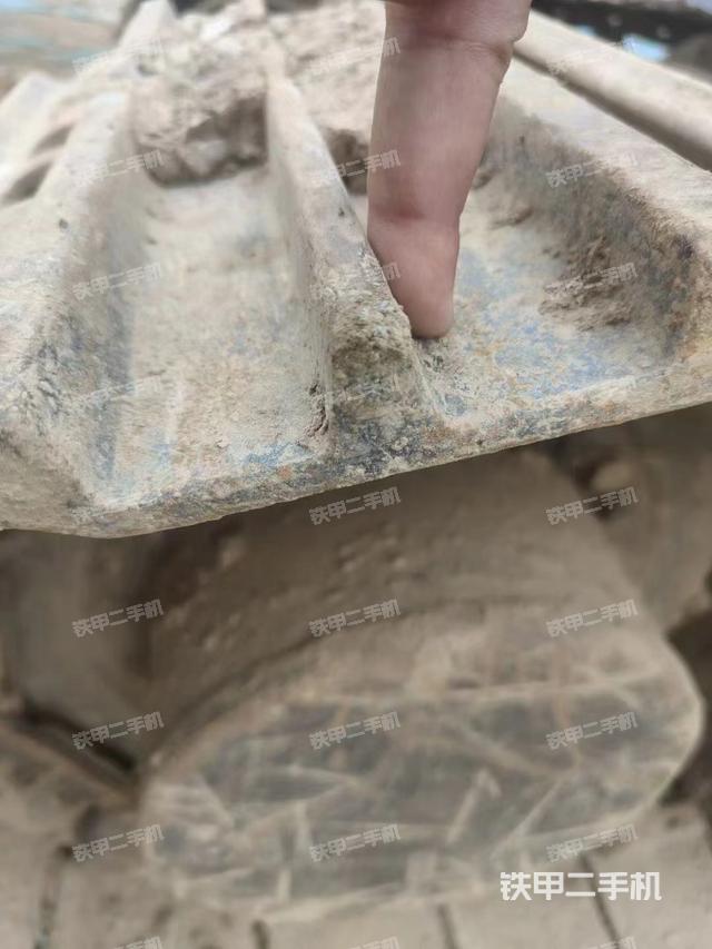 单侧履带整体（整机外观）