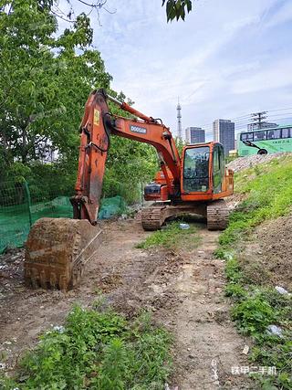 镇江市出售 斗山 DX150LC 挖掘机
