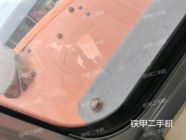 后窗玻璃角標(biāo)（駕駛室部分）