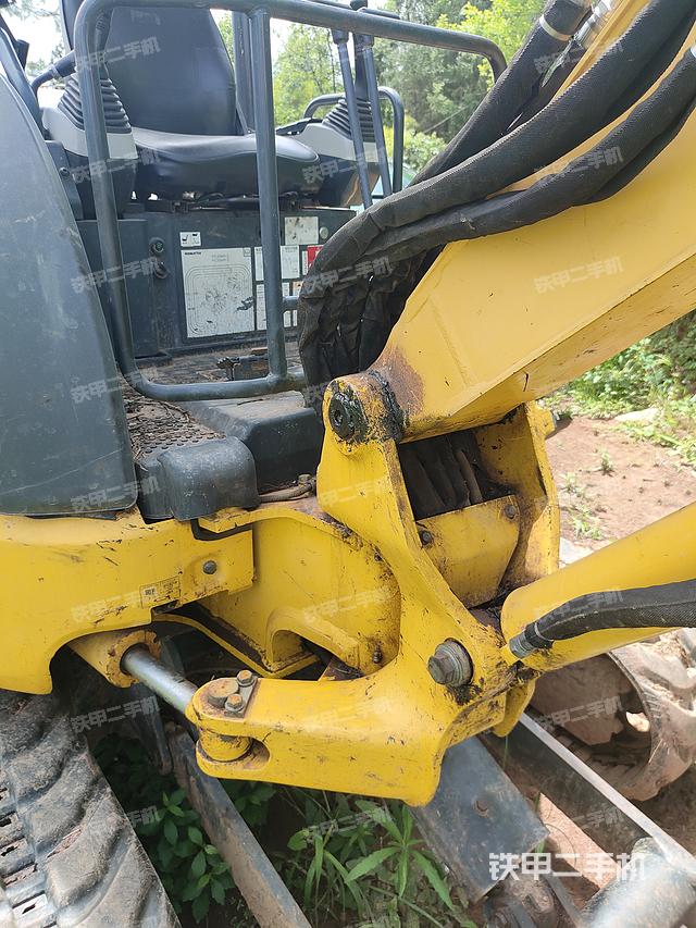 驾驶室整体（整机外观）