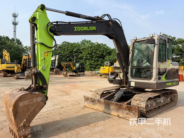 中联重科ZE75E-10挖掘机
