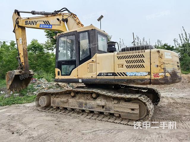 驾驶室顶部（整机外观）