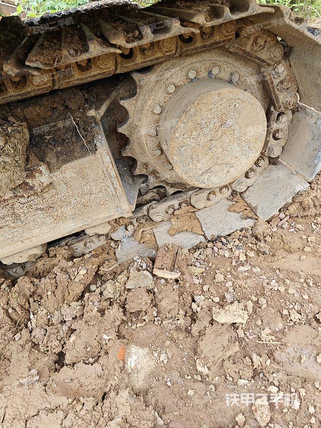 单侧履带整体（整机外观）