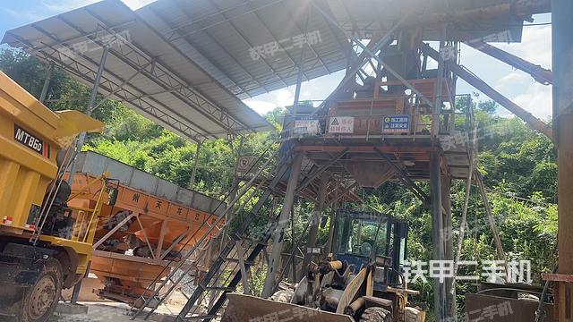 整机右后45°（设备外观及核心部件）