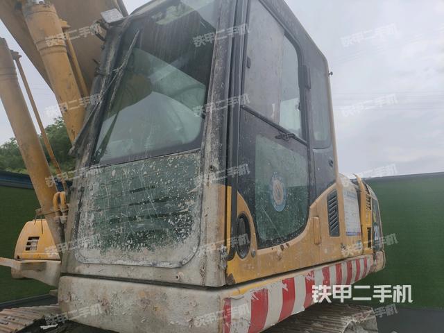 驾驶室左前45度（驾驶室部分）