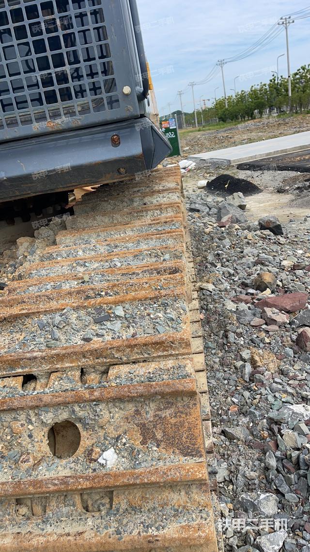 单侧履带整体（整机外观）